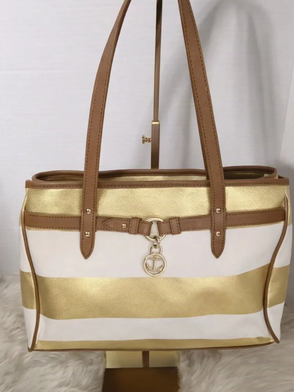 Tommy Hilfiger Gold & White Stripe Tote – Elegant Everyday Bag
